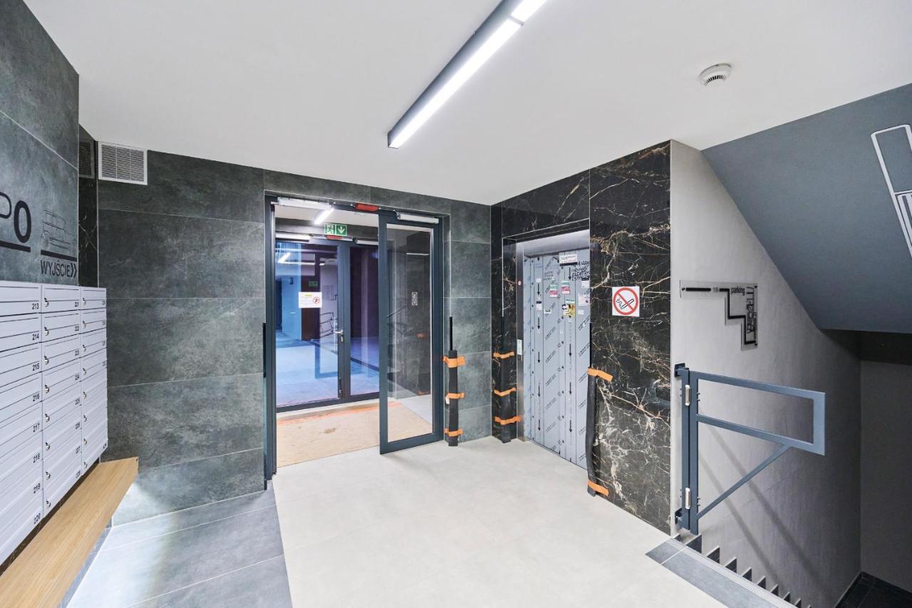 Nowa Manufaktura Apartment Wroclaw Krzyki By Noclegi Renters מראה חיצוני תמונה